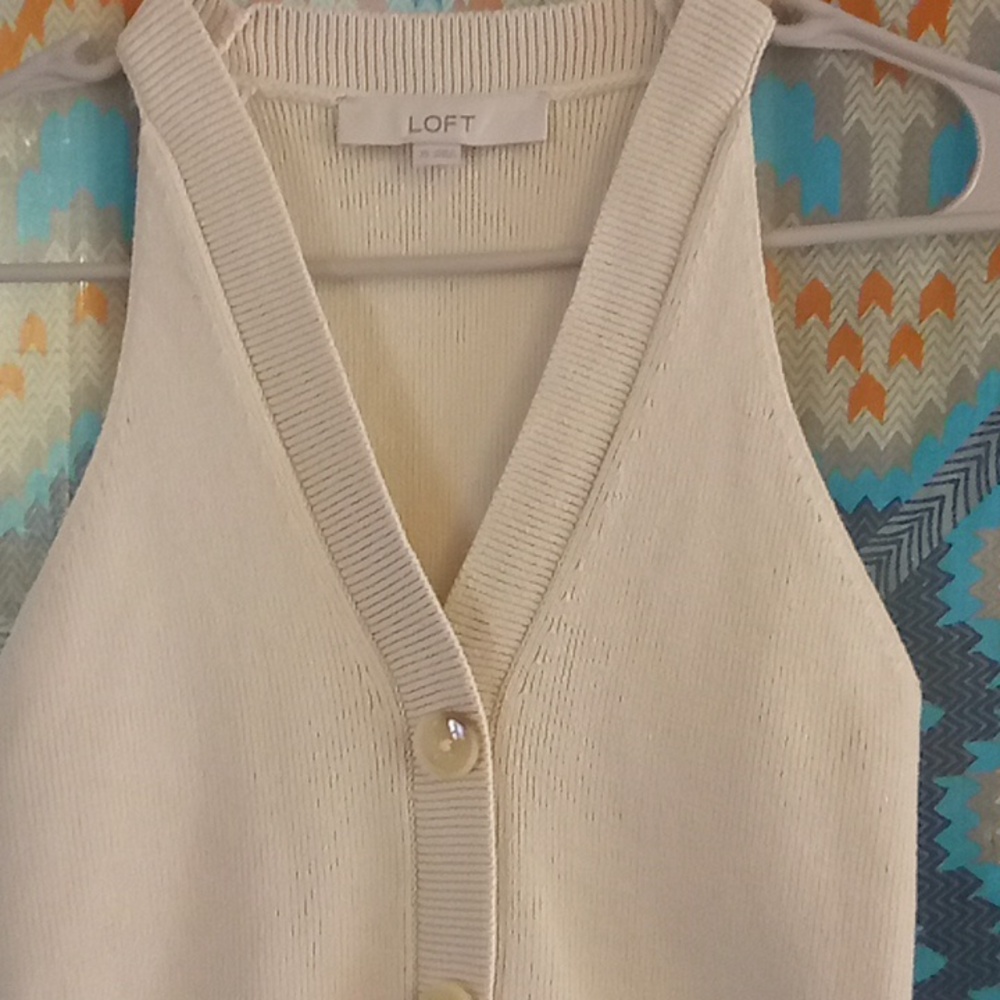 LOFT Cream Button-Front Vest - Picture 4 of 5